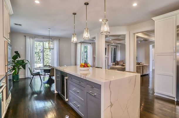 Dining room, Interior, Kitchen, Pendant Lights, Recessed Lighting, Wood Texture Flooring
