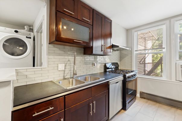 Interior, Kitchen, Washer
