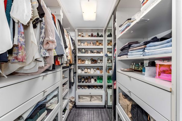 Interior, Walk-in Closets