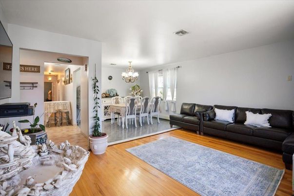 Chandelier, Dining room, Interior, Living room, Wood Texture Flooring