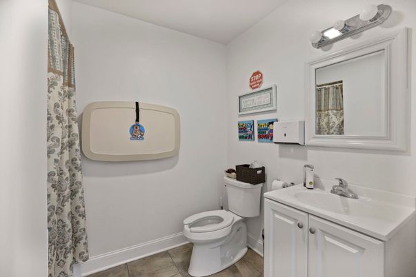 Bathroom, Interior