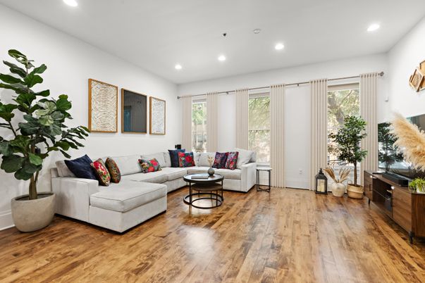 Interior, Living room, Recessed Lighting, Wood Texture Flooring