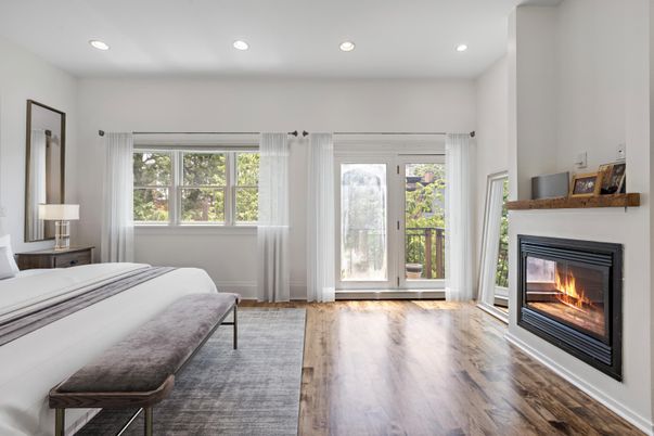 Bedroom, Fireplace, Interior, Recessed Lighting, Wood Texture Flooring
