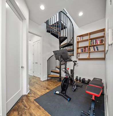 Fitness Equipment, Interior, Recessed Lighting, Wood Texture Flooring