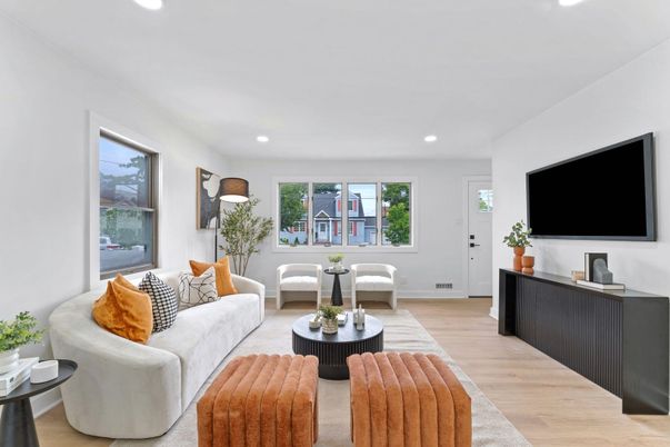 Interior, Living room, Recessed Lighting, Wood Texture Flooring