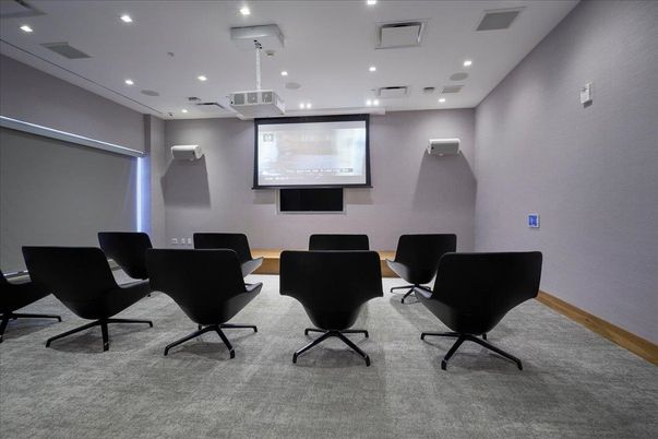 Interior, Projection Screen, Recessed Lighting, Theatre Room