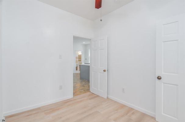 Empty room, Interior, Kitchen, Recessed Lighting, Wood Texture Flooring