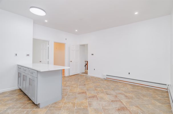 Empty room, Interior, Kitchen, Recessed Lighting