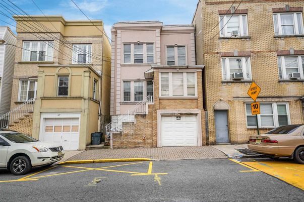 Attached, Exterior, Facade, Brick Facade, Rowhouse