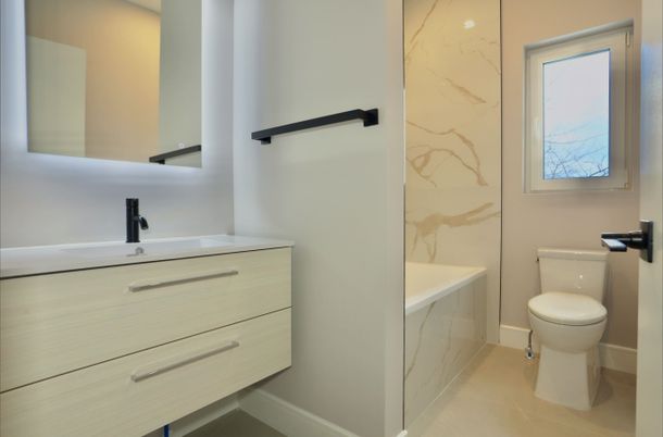 Bathroom, Interior, Marble Walls