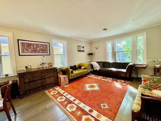 Interior, Living room, Recessed Lighting, Wood Texture Flooring