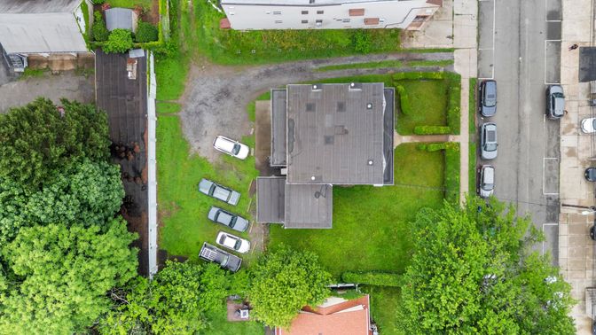 Exterior, Drone