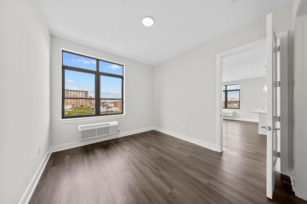 Empty room, Interior, Pendant Lights, Wood Texture Flooring