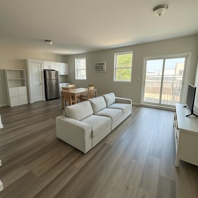 Dining room, Interior, Kitchen, Living room, Stainless Steel Appliances, Wood Texture Flooring
