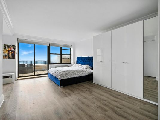 DE Listing image placeholder