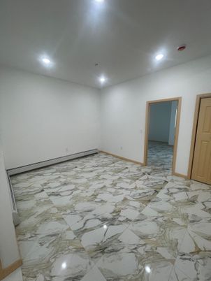 Empty room, Interior, Marble, Recessed Lighting