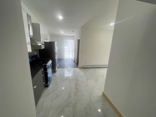 Interior, Kitchen, Marble, Recessed Lighting
