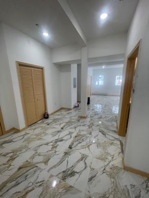 Empty room, Interior, Marble, Recessed Lighting