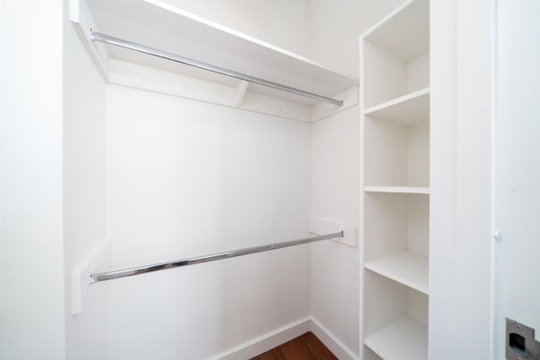 Interior, Walk-in Closets, Wood Texture Flooring