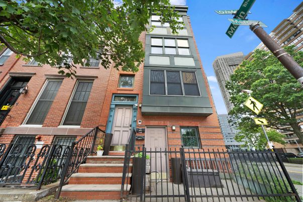 Exterior, Facade, Brick Facade, Rowhouse