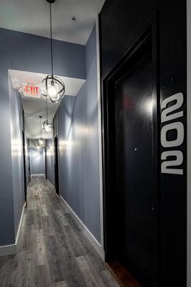 Interior, Pendant Lights, Wood Texture Flooring
