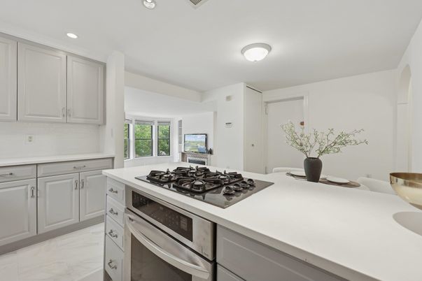 Interior, Kitchen, Marble, Recessed Lighting