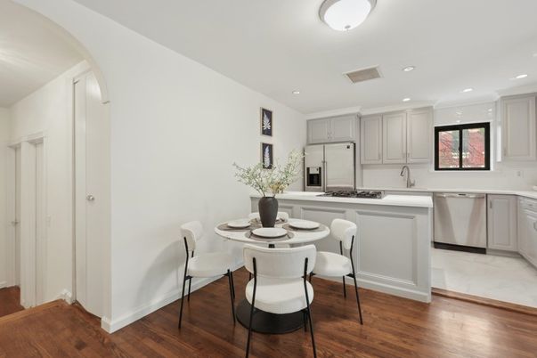 Dining room, Interior, Kitchen, Recessed Lighting, Wood Texture Flooring
