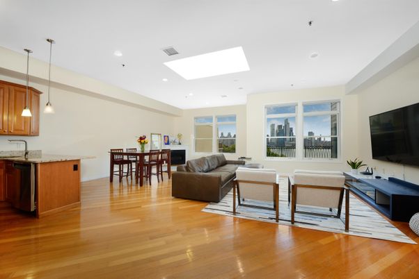 Dining room, Interior, Living room, Pendant Lights, Recessed Lighting, Wood Texture Flooring