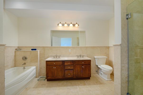 Bathroom, Dual Sink Vanities, Interior