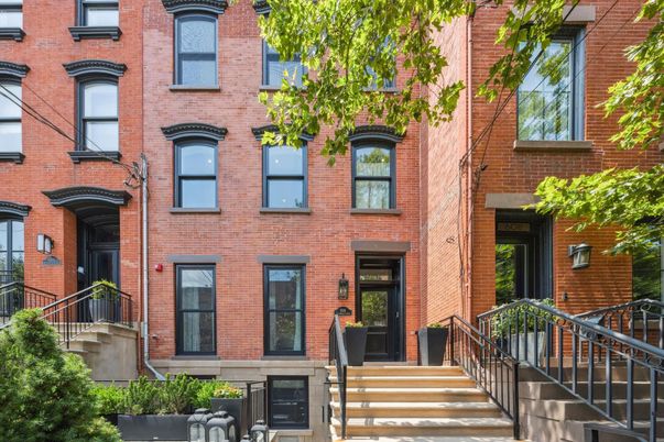 Exterior, Facade, Brick Facade, Rowhouse