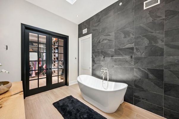 Bathroom, Free Standing Baths, Interior, Recessed Lighting, Wood Texture Flooring