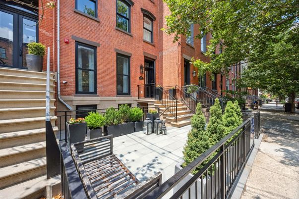 Exterior, Facade, Brick Facade, Rowhouse