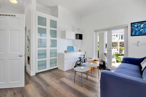 DE Listing image placeholder