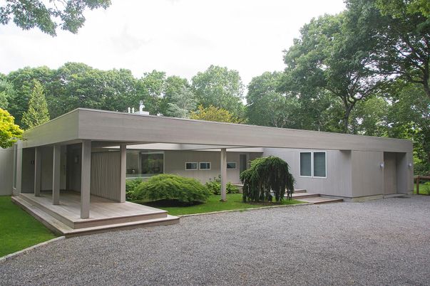 Backyard, Exterior, Facade, Ranch