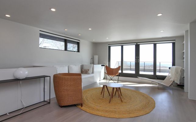 Interior, Recessed Lighting, Water, Wood Texture Flooring