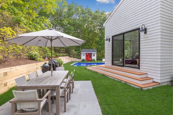 Backyard, Exterior