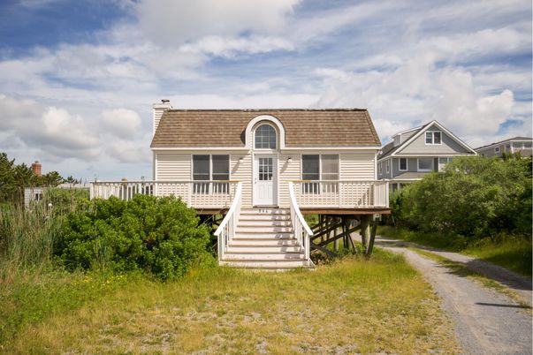 Exterior, Facade, Cape Cod