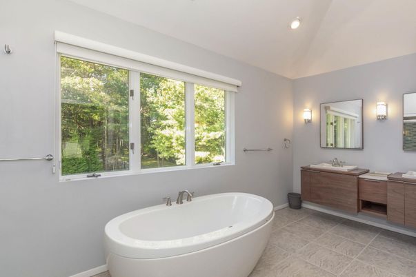 Bathroom, Dual Sink Vanities, Free Standing Baths, Interior, Recessed Lighting