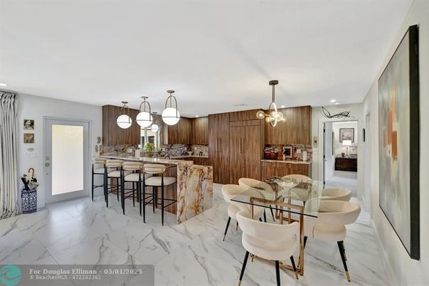 Dining room, Interior, Kitchen, Marble, Pendant Lights, Recessed Lighting