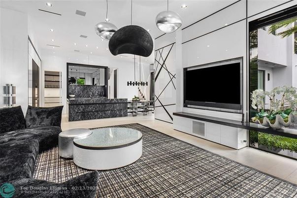 Interior, Living room, Pendant Lights, Recessed Lighting