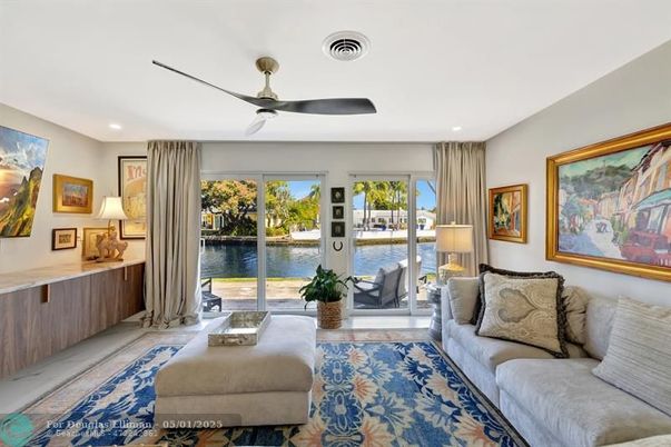 Interior, Living room, Recessed Lighting, Water