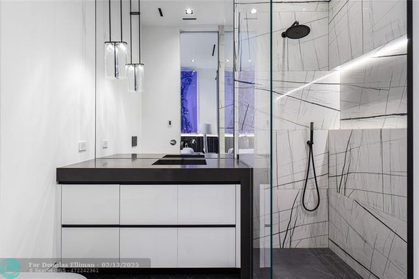Bathroom, Glass Shower, Interior, Pendant Lights, Recessed Lighting