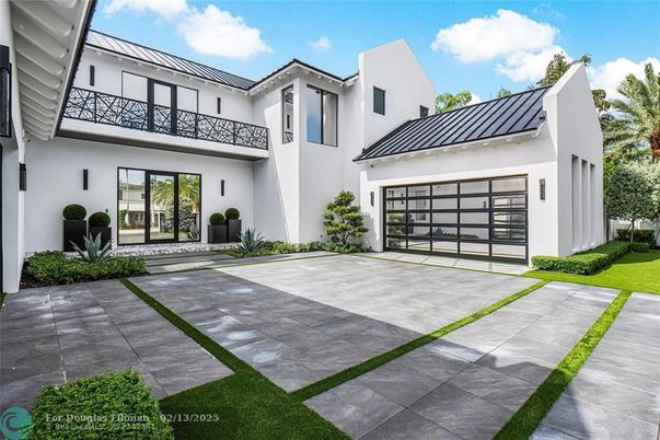 Attached, Exterior, Facade, Solar Panels, Modern