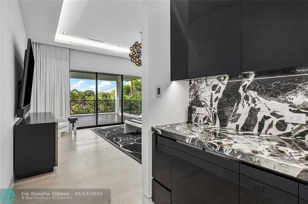 Interior, Pendant Lights, Recessed Lighting, Wood Texture Flooring