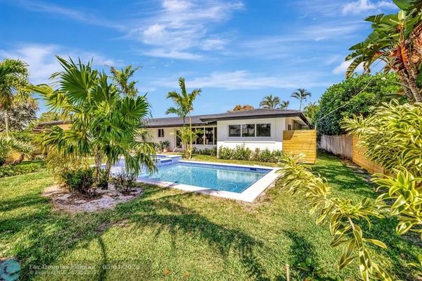 Backyard, Exterior, Pool