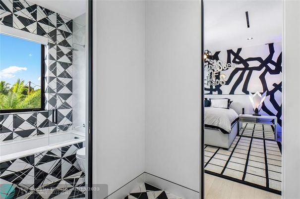 Bathroom, Bedroom, Interior, Recessed Lighting, Wood Texture Flooring