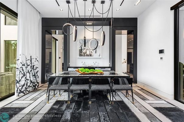 Dining room, Interior, Pendant Lights, Recessed Lighting