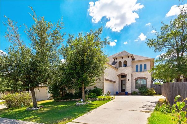 Backyard, Exterior, Facade, French Provincial