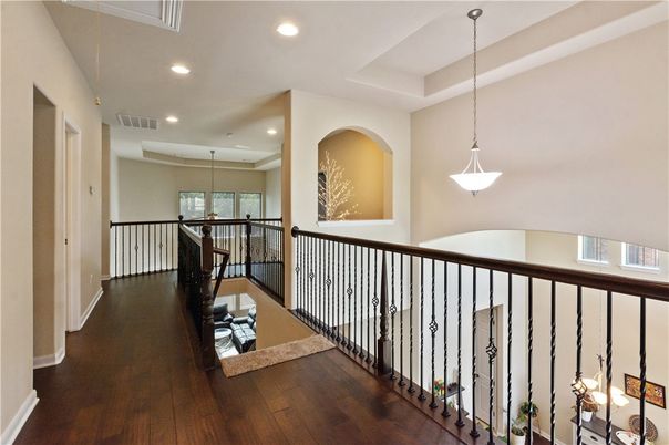 Interior, Pendant Lights, Recessed Lighting, Wood Texture Flooring