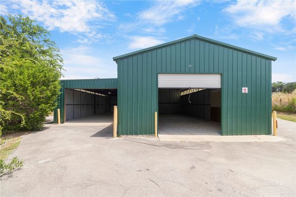 Detached Garage, Exterior